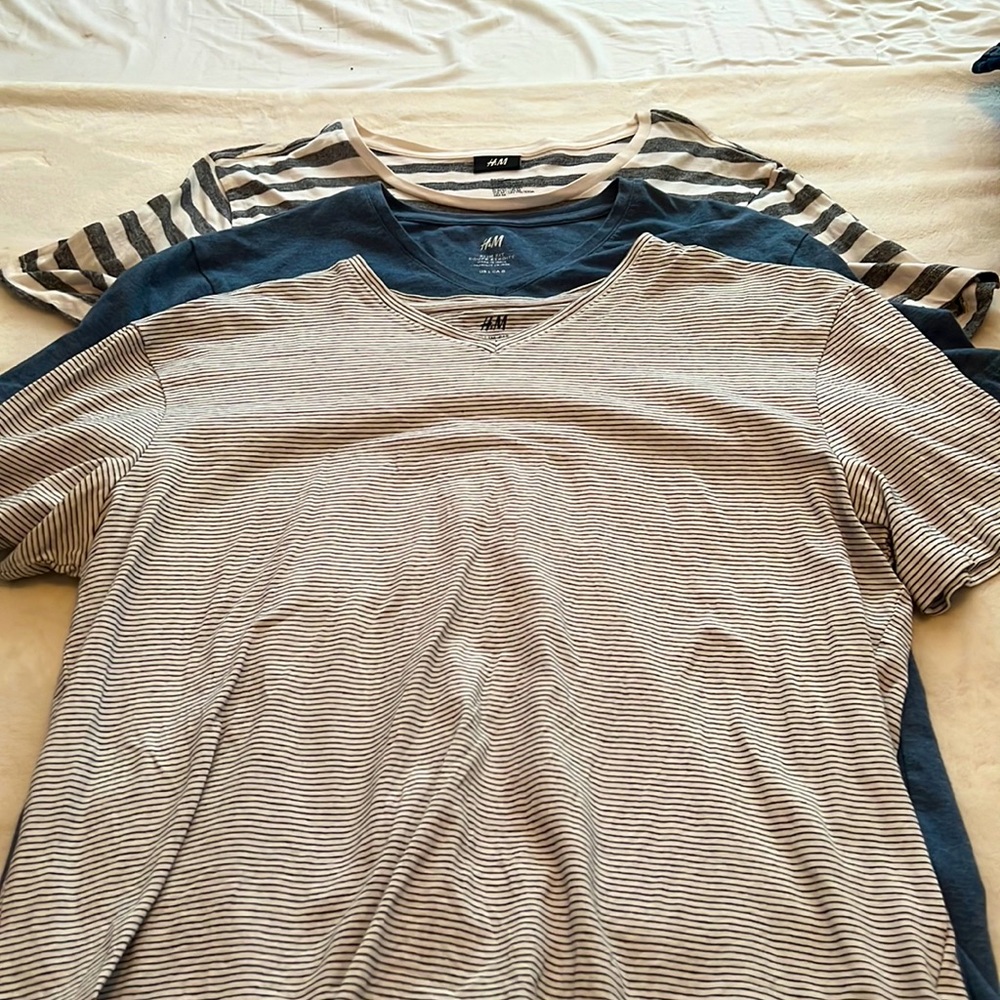 THREE H&M t-shirts